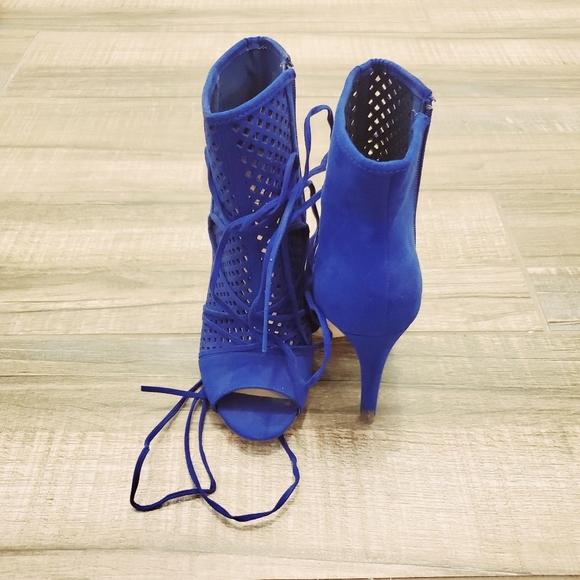 Justfab Booties - Picture 2 of 3